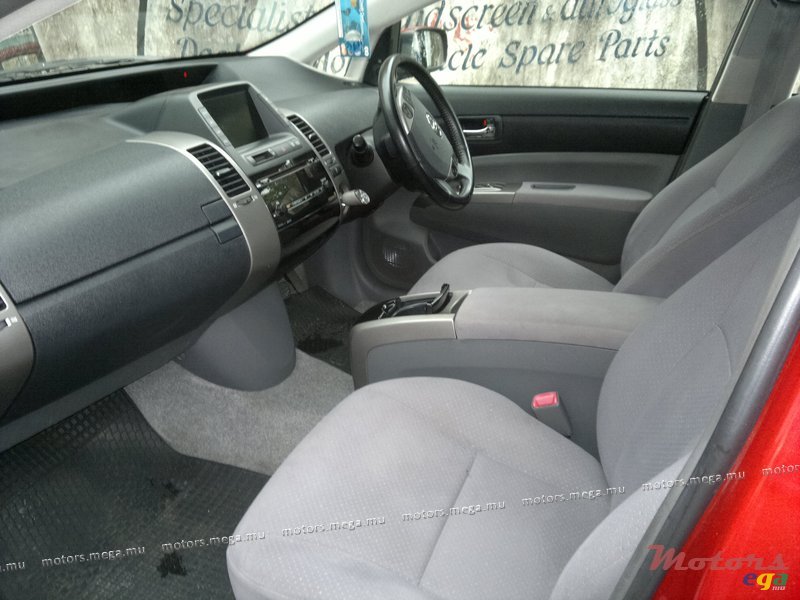 2008' Toyota PRIUS 2 T SPIRIT photo #2