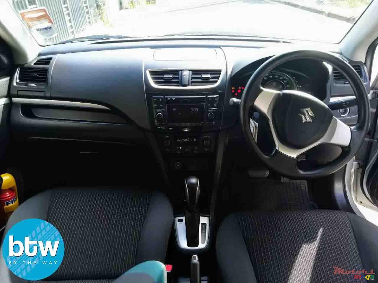 2014' Suzuki Swift photo #6