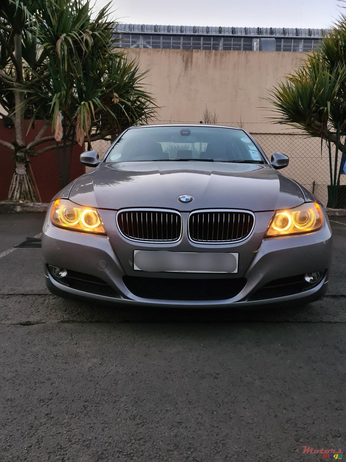 2009' BMW 320 Automatic photo #5