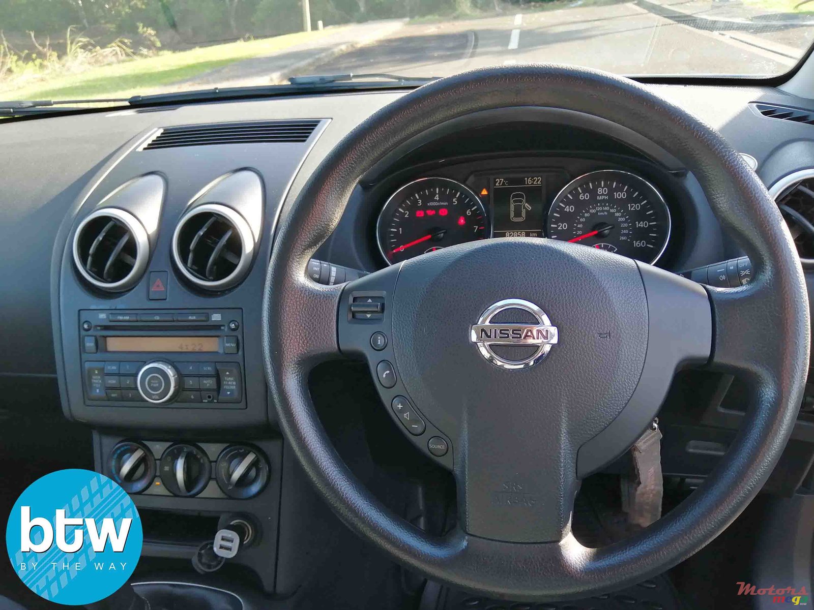 2012' Nissan Qashqai +2 photo #5