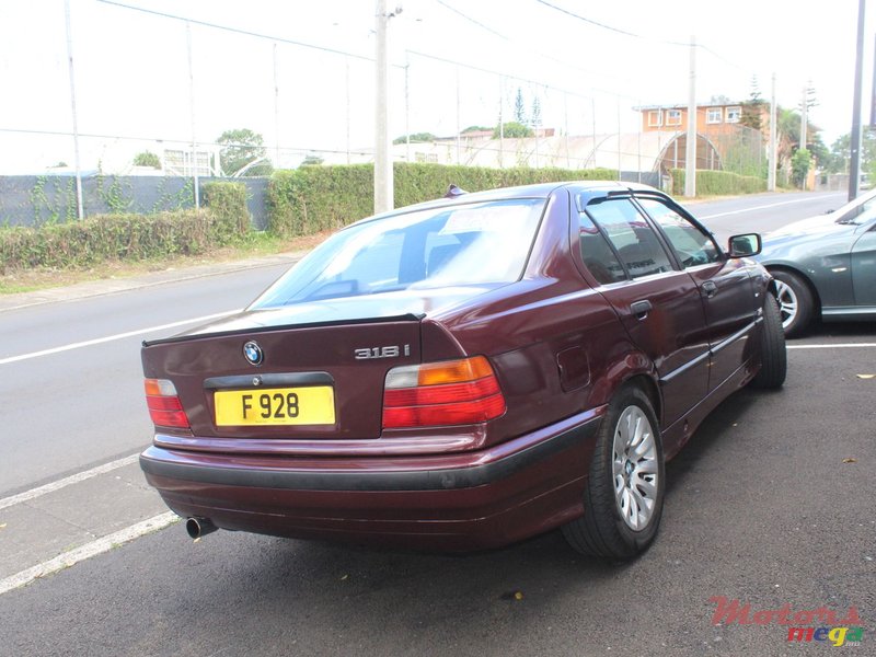 1996' BMW 318 photo #1