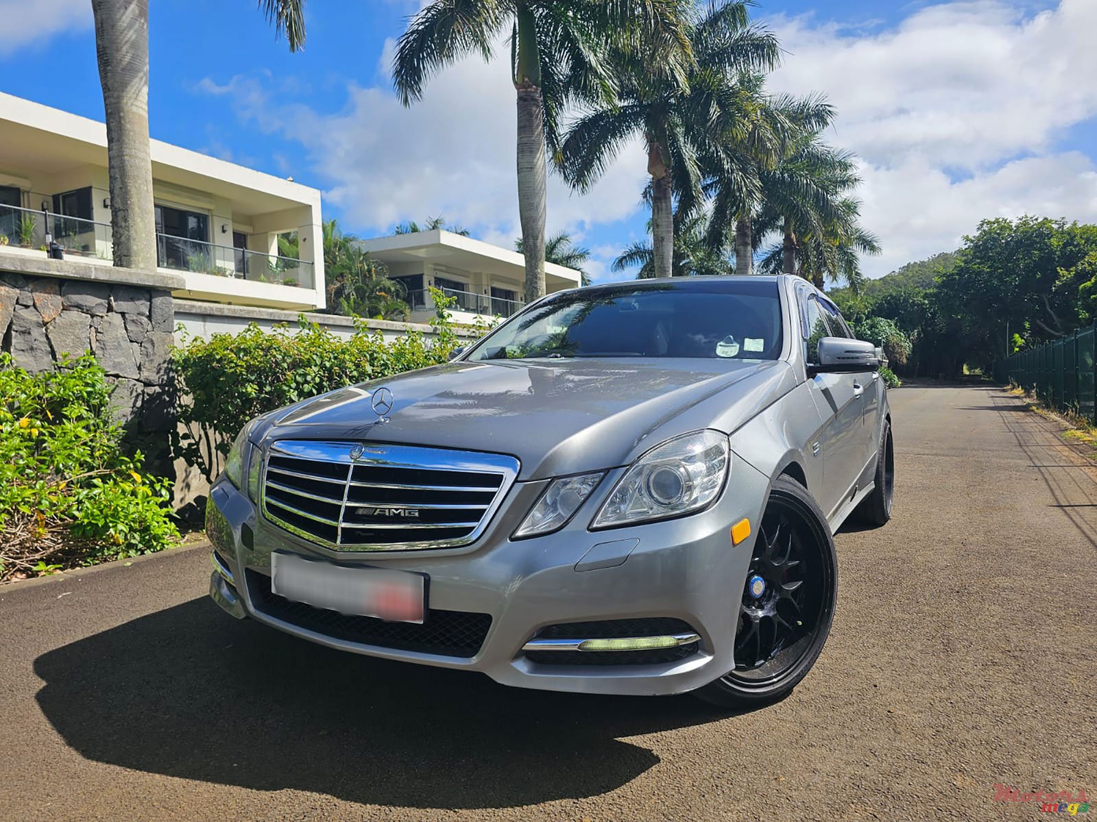 2012' Mercedes-Benz E 250 CGI Avantgarde 1.8 photo #2