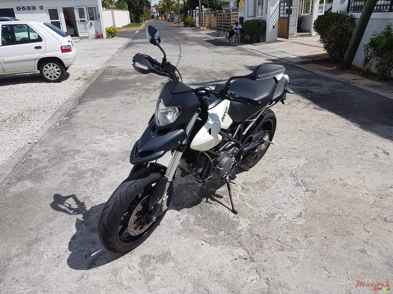 2016' Ducati Hypermotard 796 photo #3