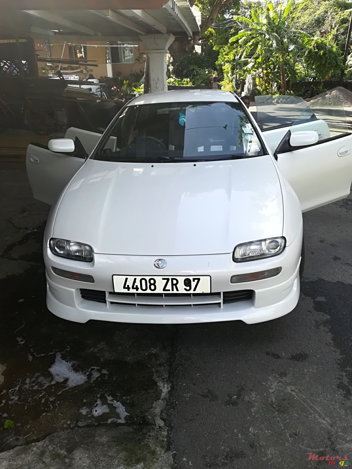 1997' Mazda Astina photo #1