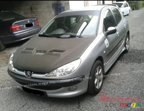 2005' Peugeot photo #3