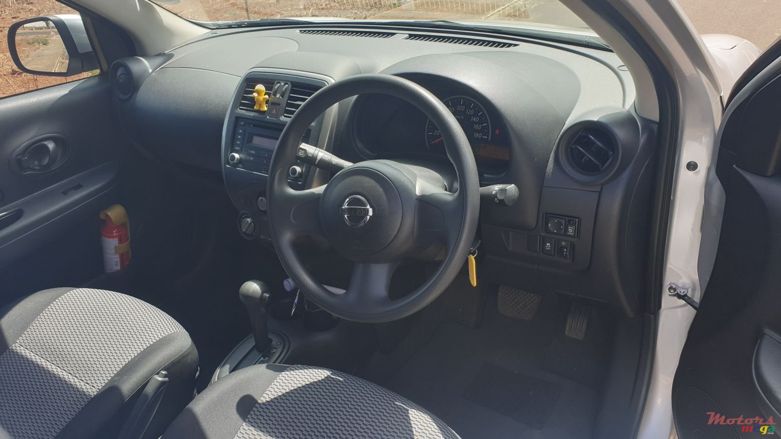 2017' Nissan March photo #3