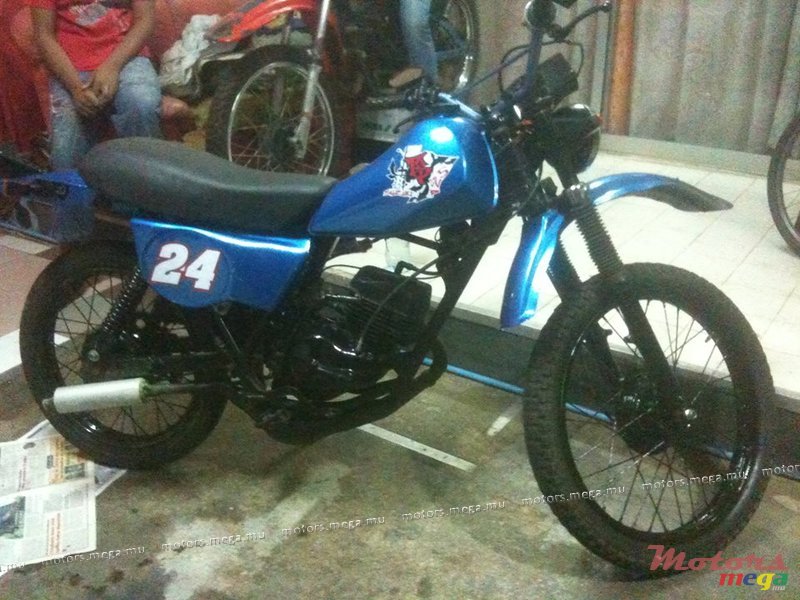 1980' Suzuki photo #1