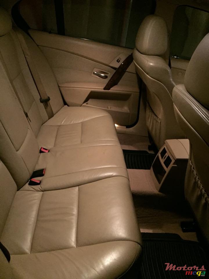 2004' BMW 520 photo #5