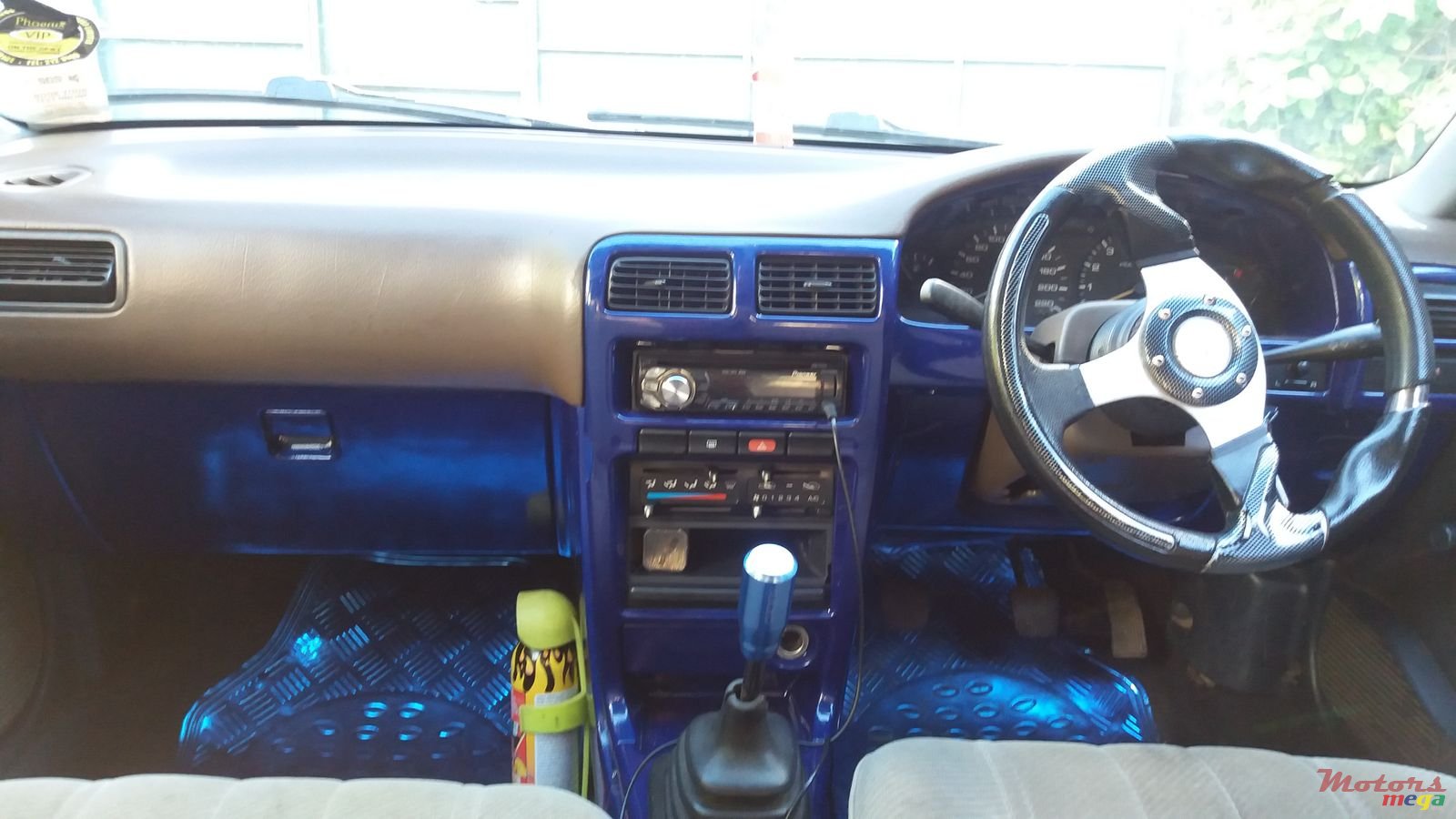 1992' Nissan Sunny photo #3