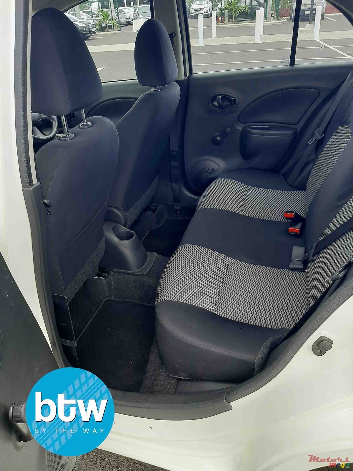 2016' Nissan Micra photo #4