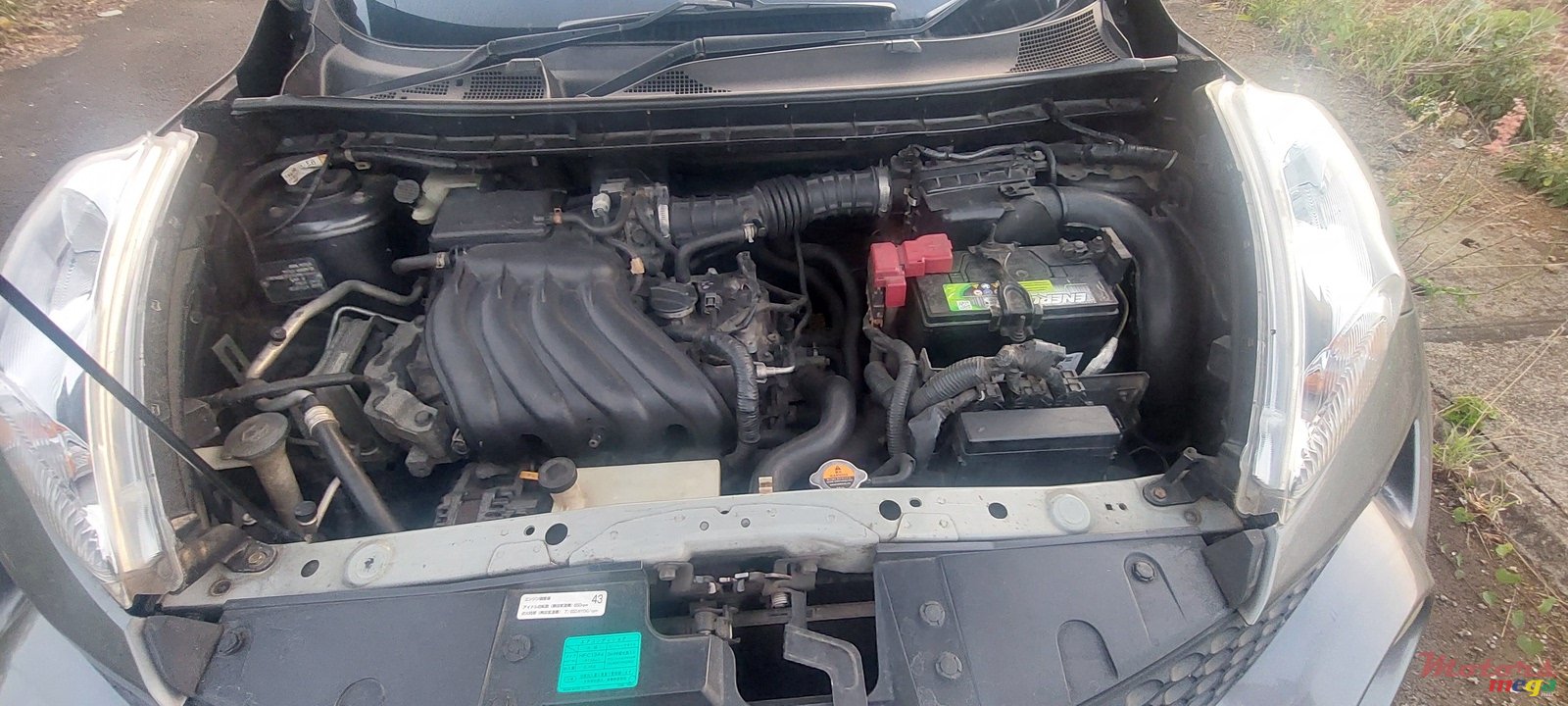 2010' Nissan Juke photo #2