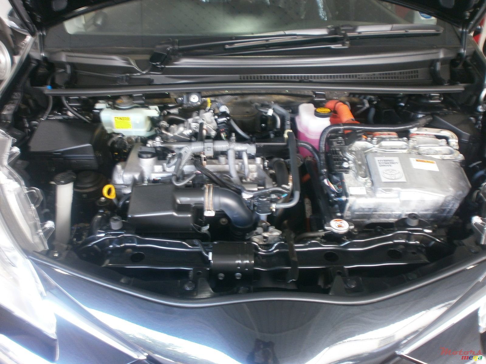 2017' Toyota Vitz photo #5