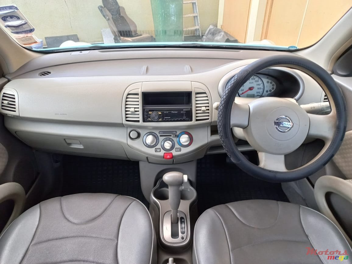 2011' Nissan March photo #3