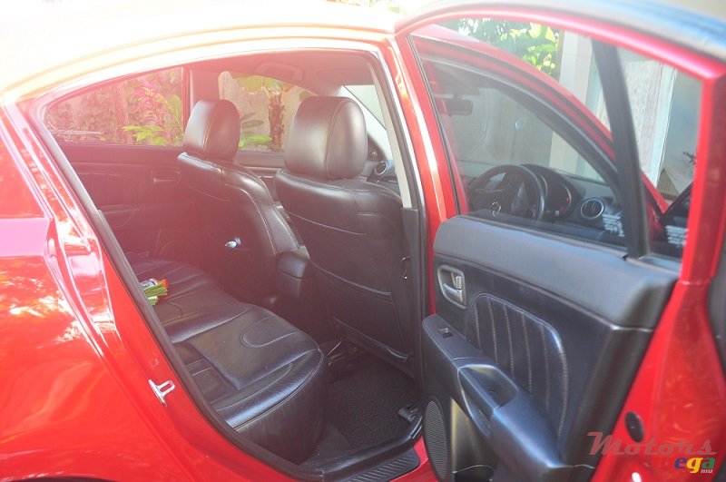 2005' Mazda 3 None photo #5