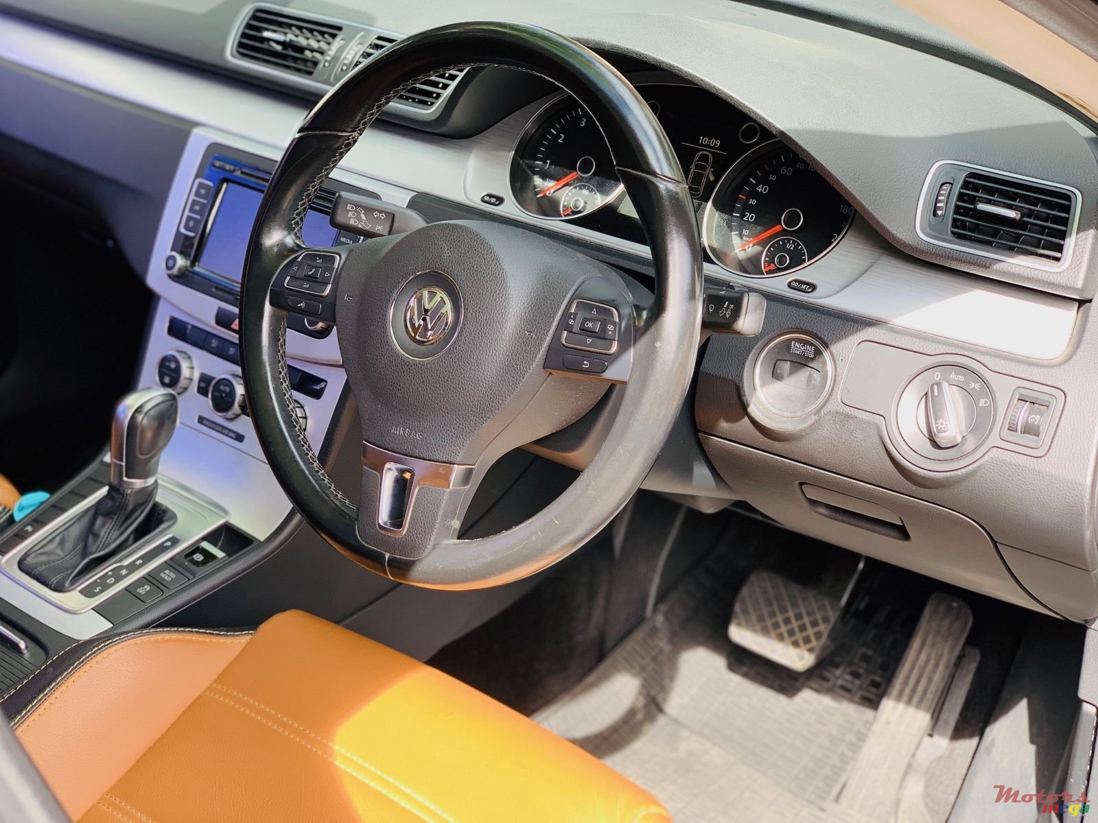 2014' Volkswagen CC photo #4