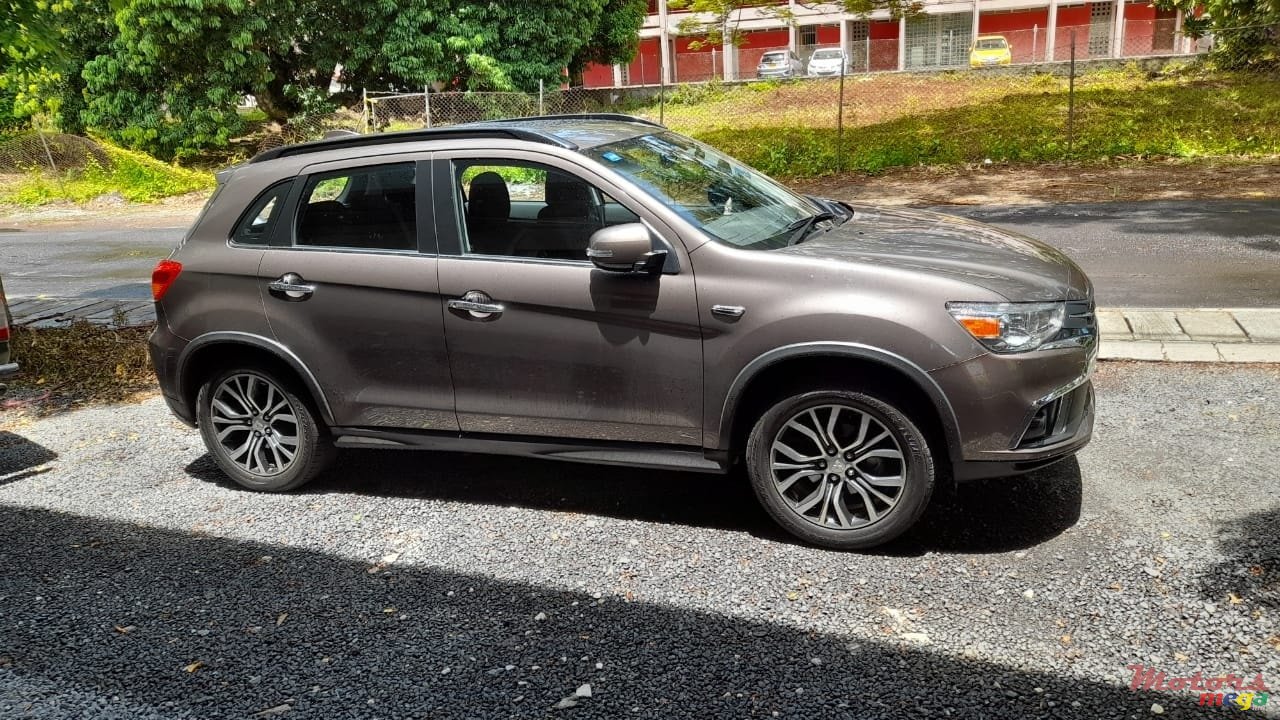 2018' Mitsubishi ASX photo #1