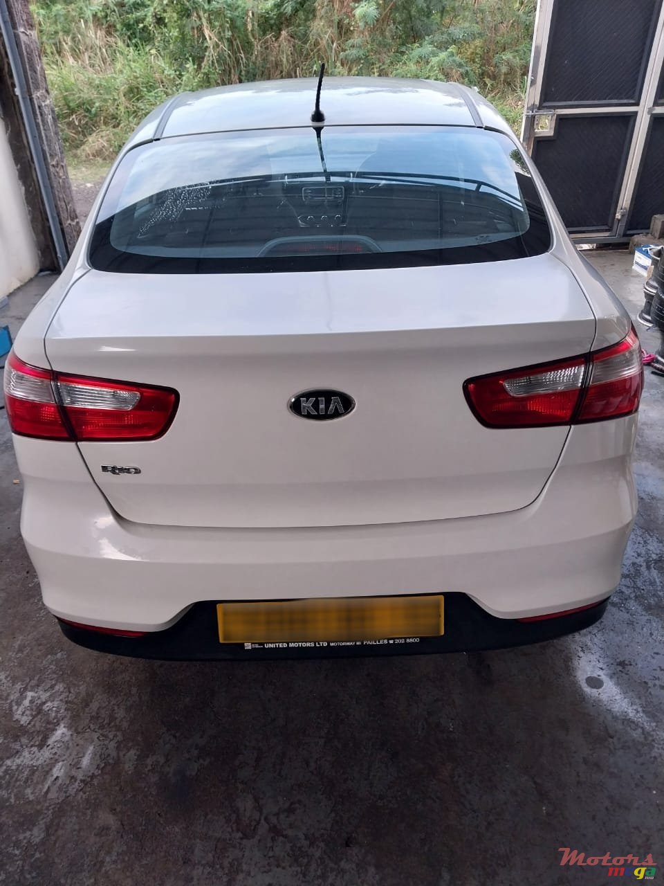 2015' Kia Rio photo #1