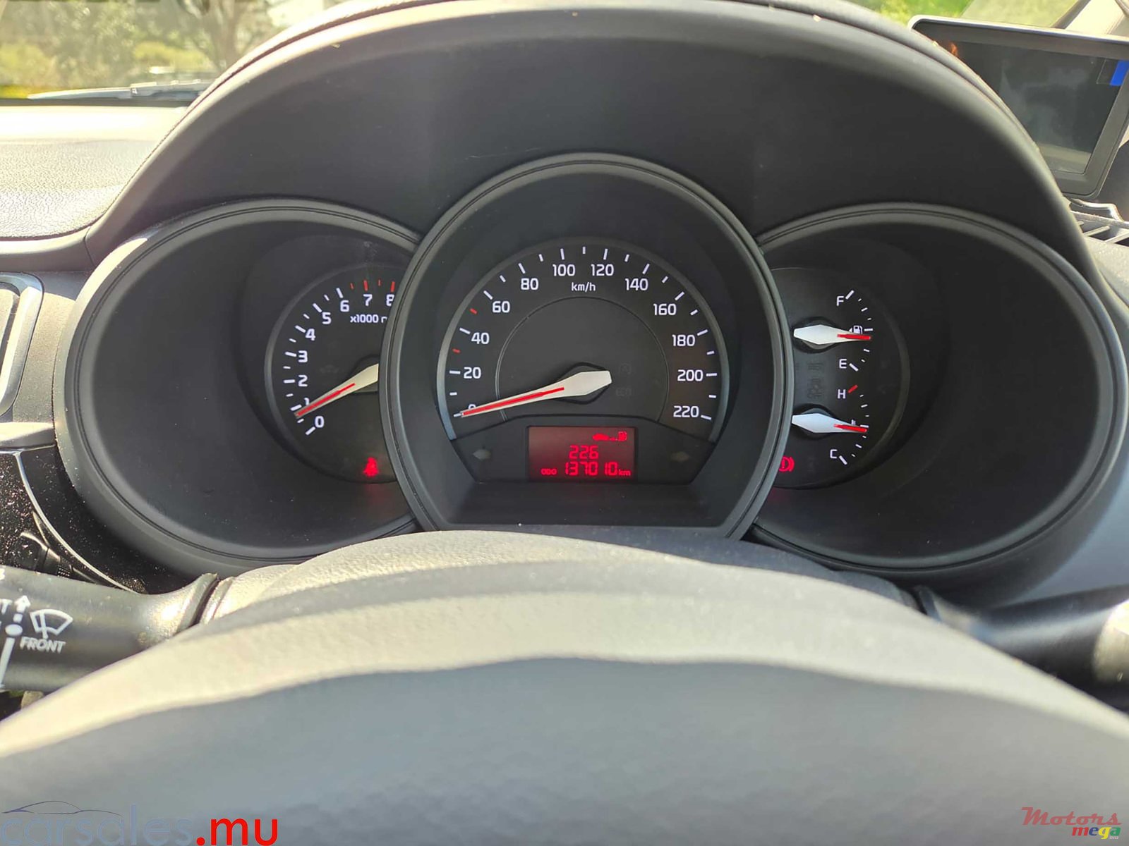2016' Kia Rio photo #9