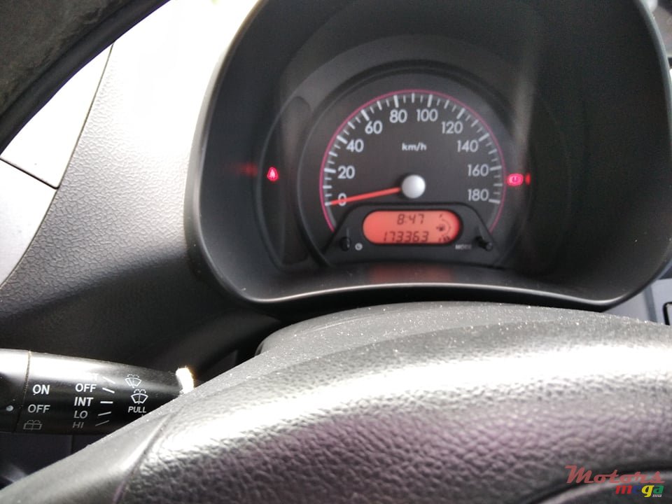 2012' Suzuki Celerio photo #4