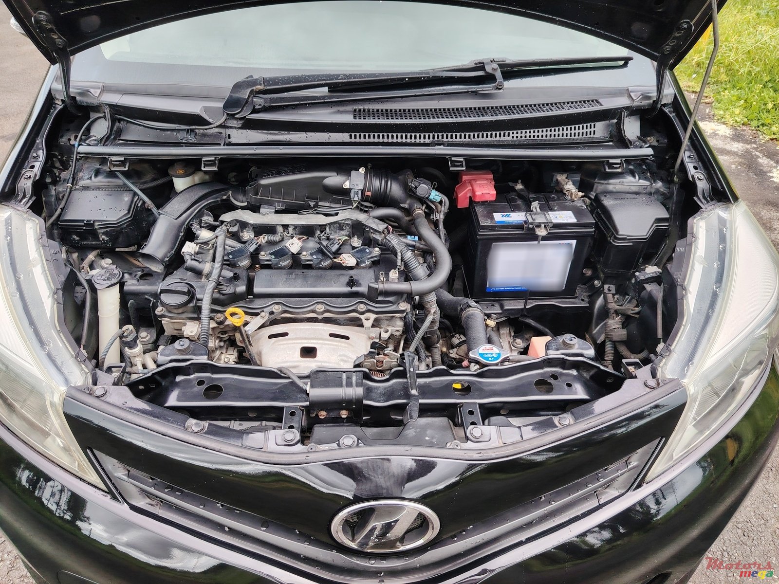2014' Toyota Vitz 1320cc Automatic photo #4