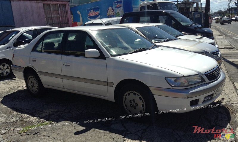 1998' Toyota Premio photo #2