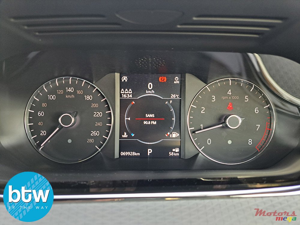 2019' Land Rover Range Rover Evoque photo #7