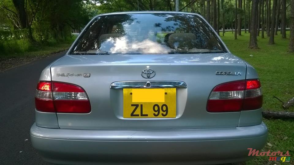 1999' Toyota Corolla LIMITED EDITION photo #2
