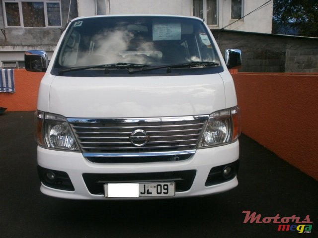 2009' Nissan URVAN photo #1