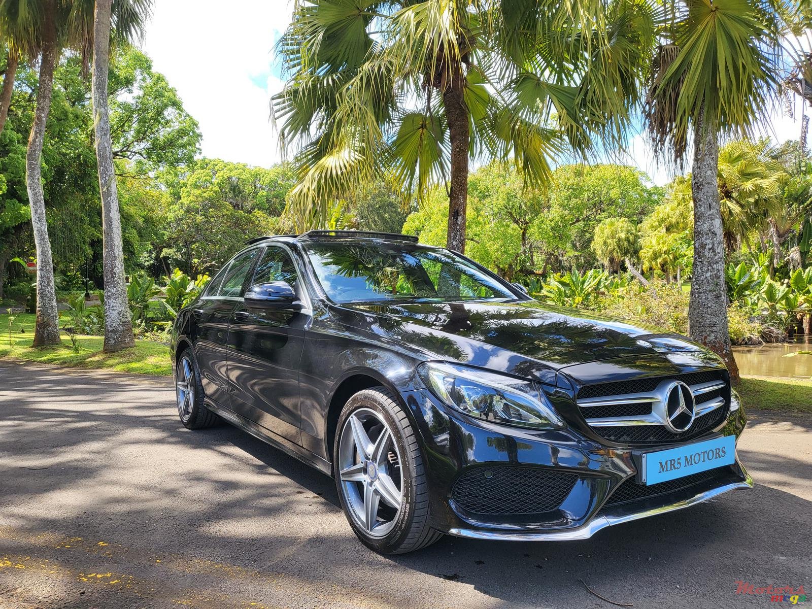 2017' Mercedes-Benz C-Class photo #1
