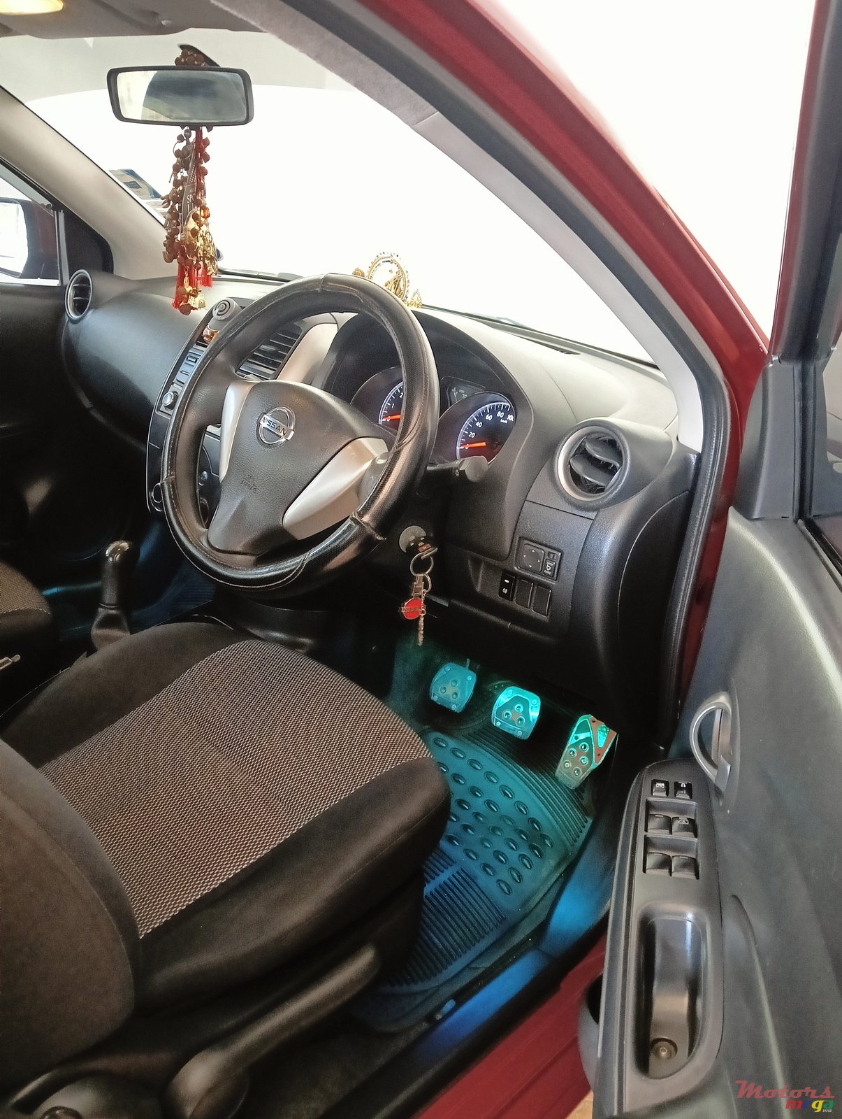 2016' Nissan Almera photo #7