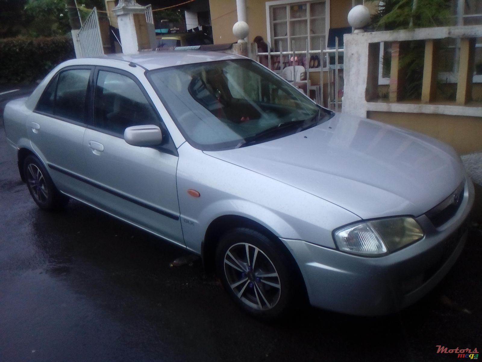 1999' Mazda 323 photo #5