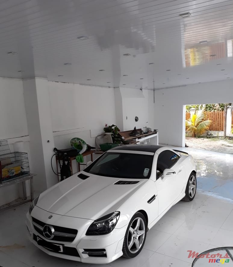 2015' Mercedes-Benz SLK 250 SLK 250 AMG photo #3