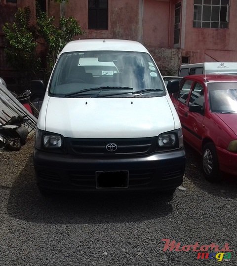 2004' Toyota Town Ace photo #3