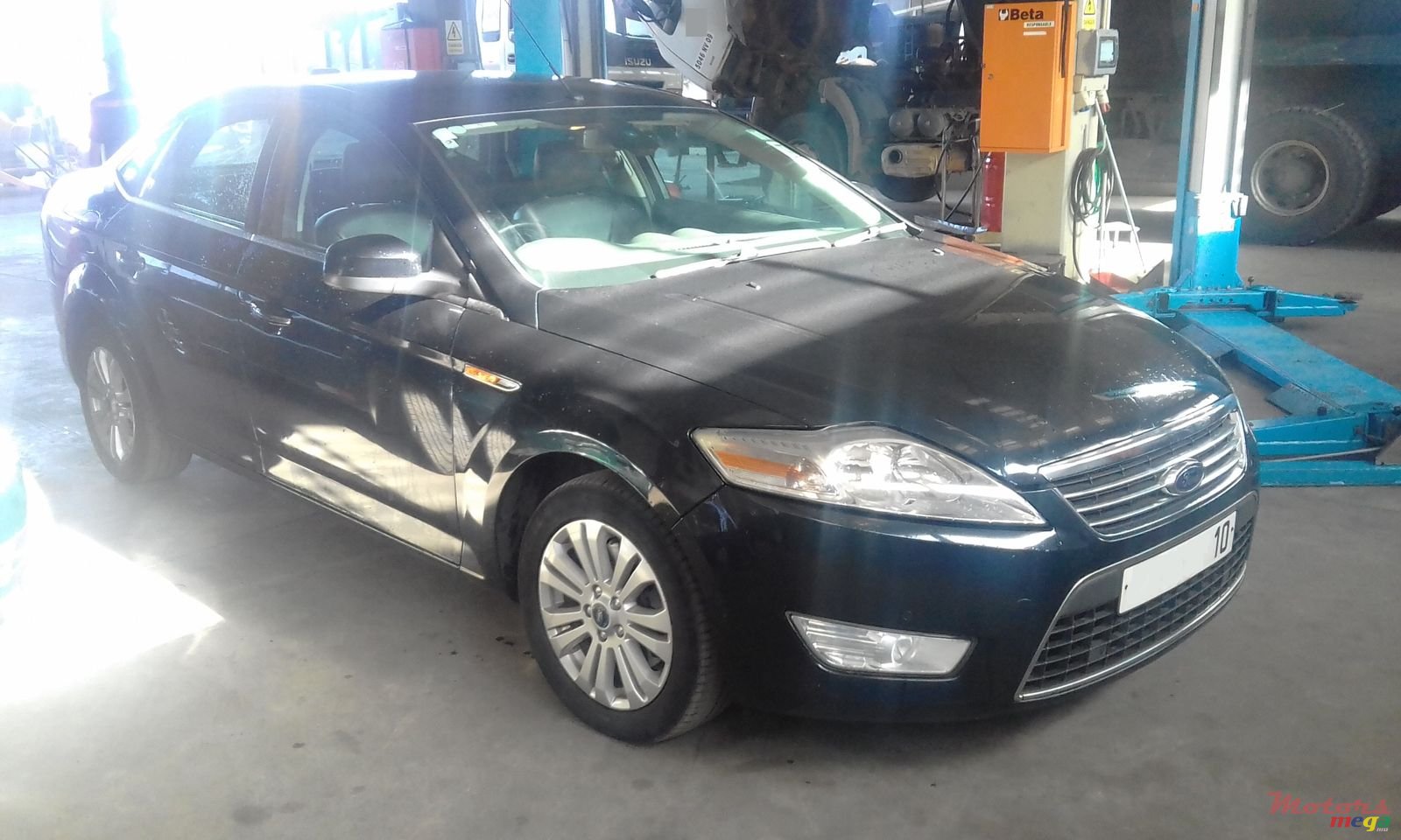 2010' Ford Mondeo photo #1