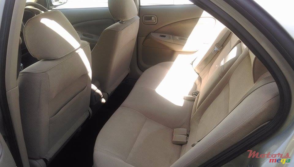 2009' Nissan sunny 17 photo #3