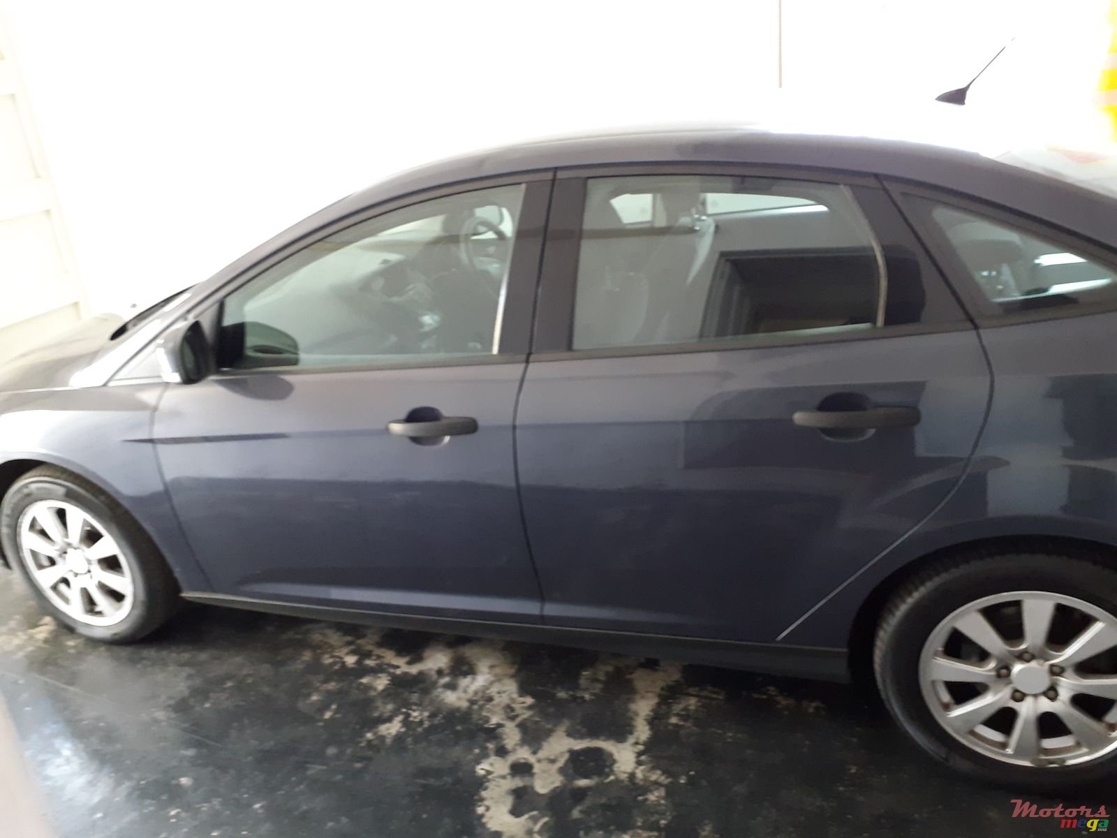 2012' Ford Focus FULL OPTION photo #3