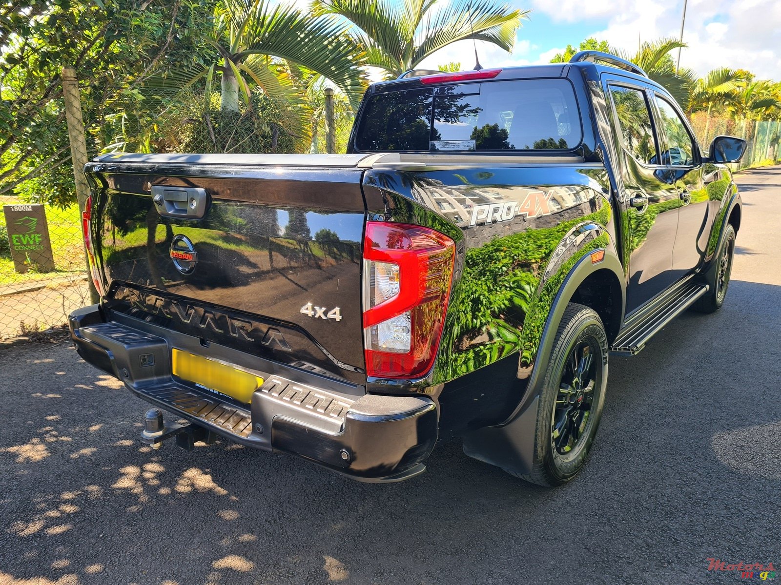 2022' Nissan Navara Pro 4X 2.5 photo #4