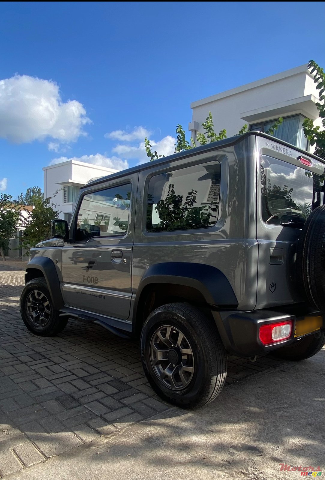 2022' Suzuki Jimny photo #2