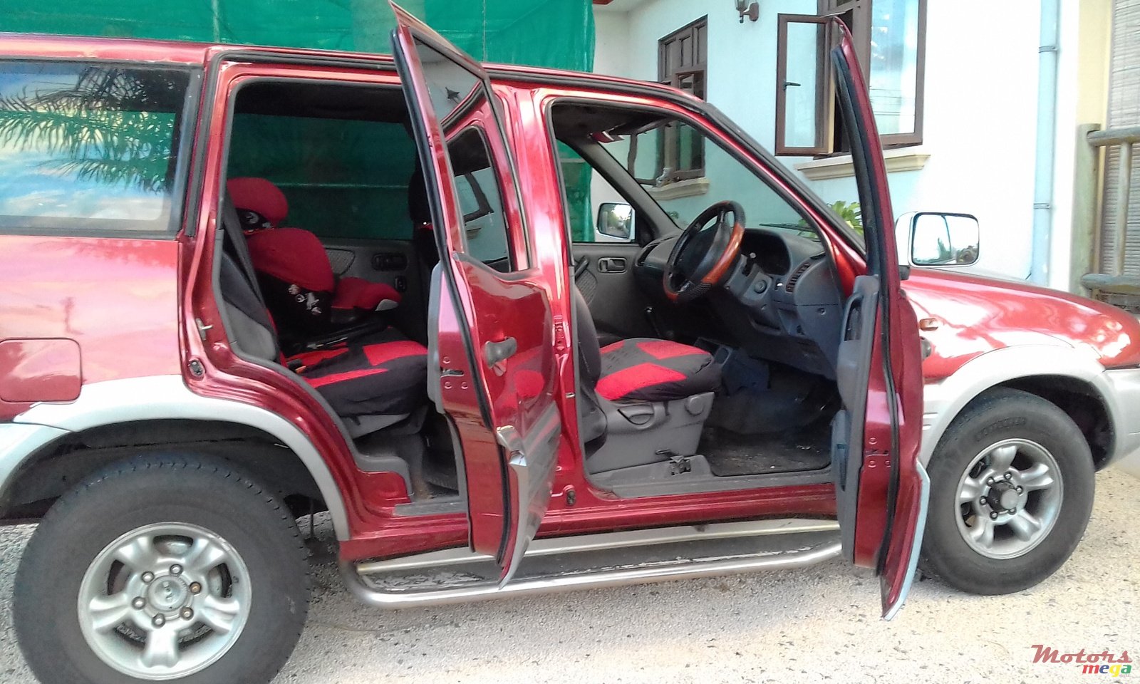 1997' Nissan Terrano 2 photo #2