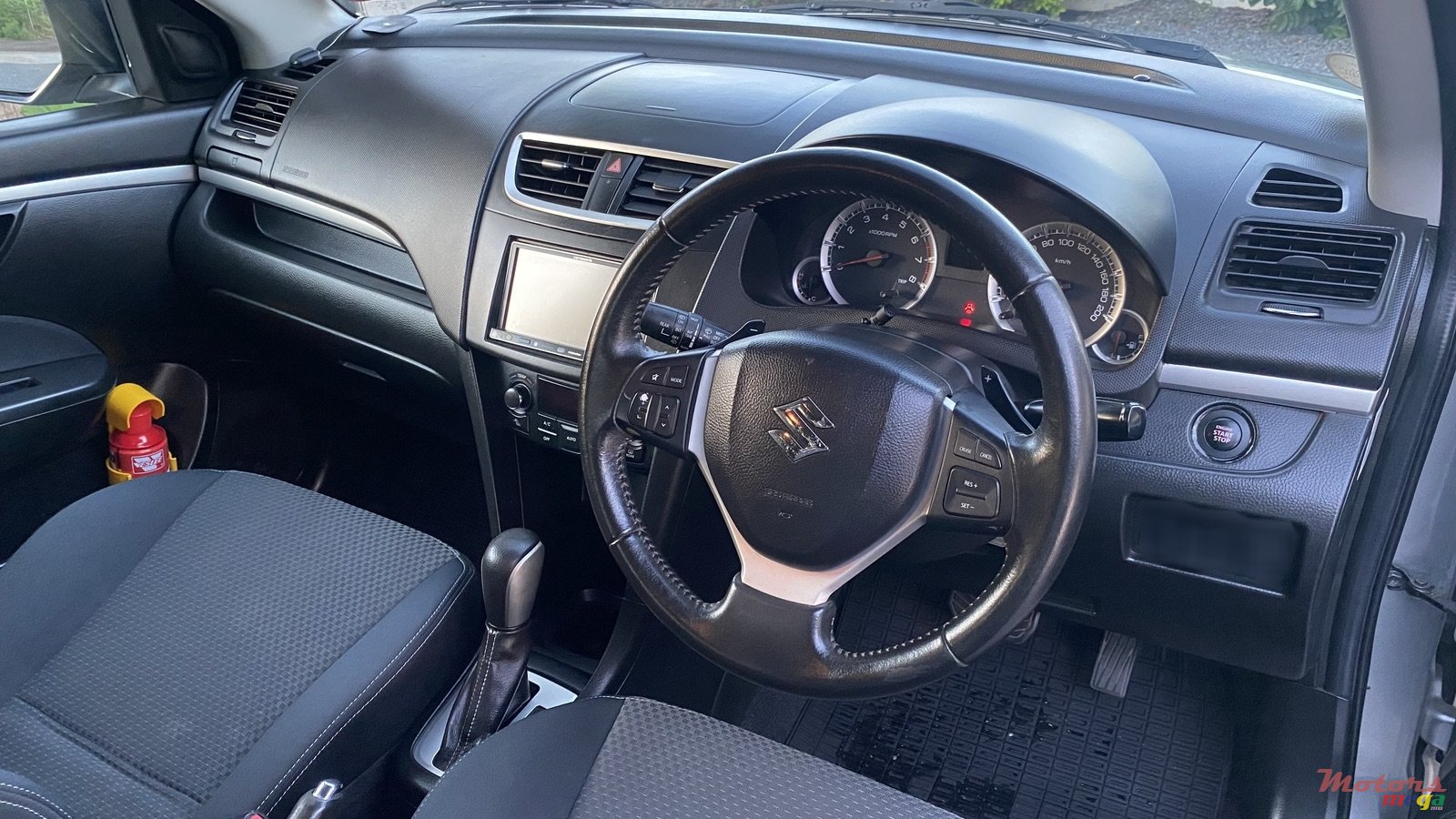 2014' Suzuki Swift RS photo #6