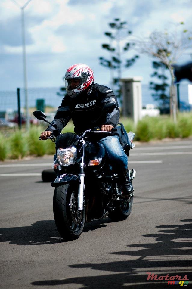 2008' Suzuki GSR  photo #1