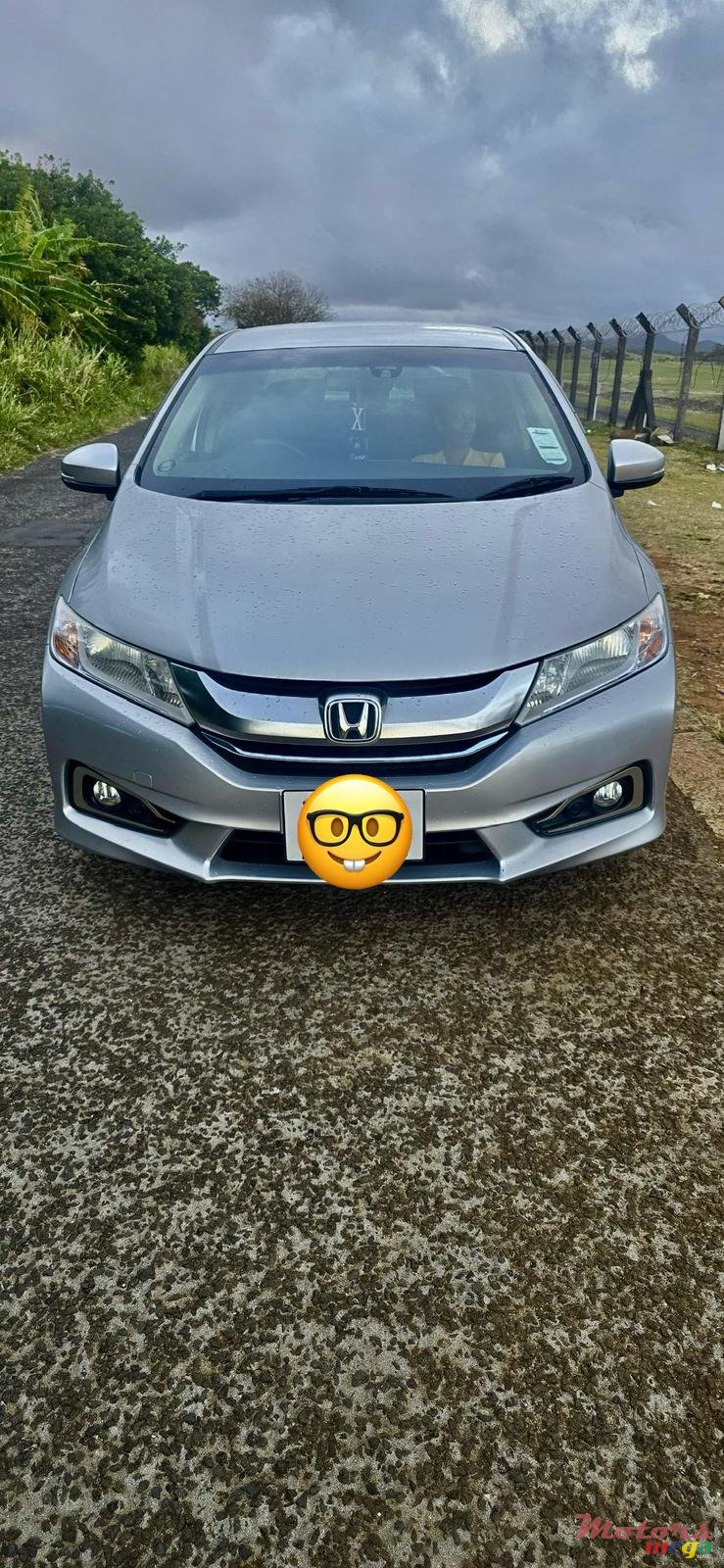 2015' Honda Grace photo #1