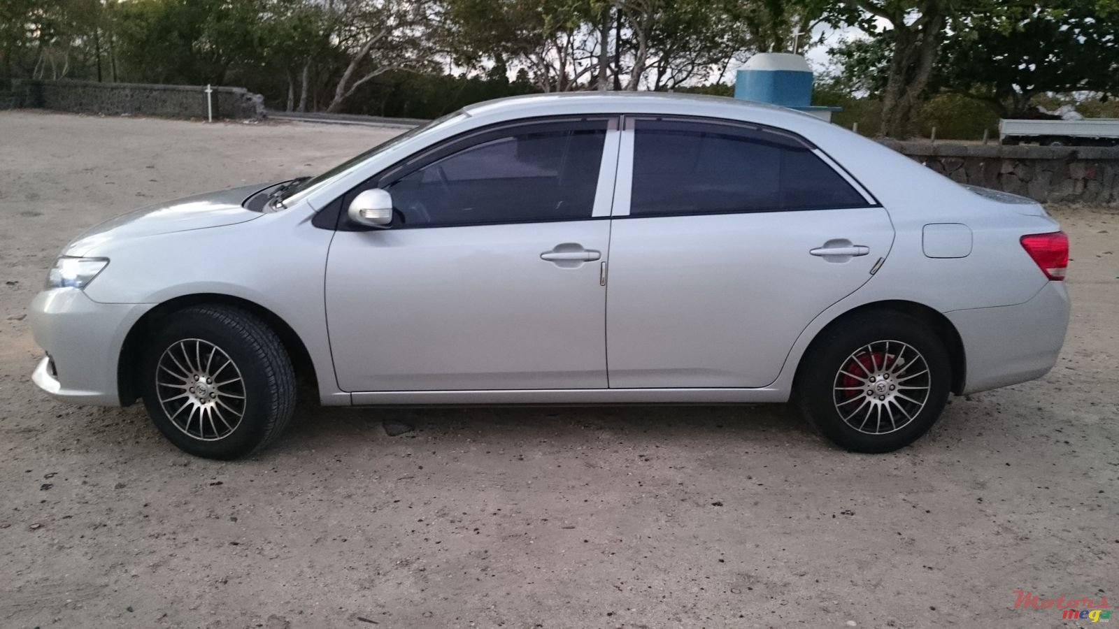 2010' Toyota photo #2