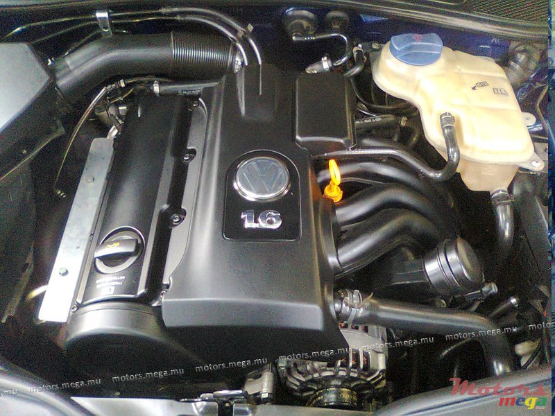 2004' Volkswagen photo #3