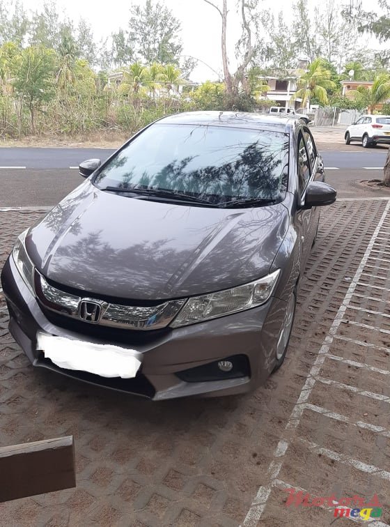 2015' Honda Ballade photo #2