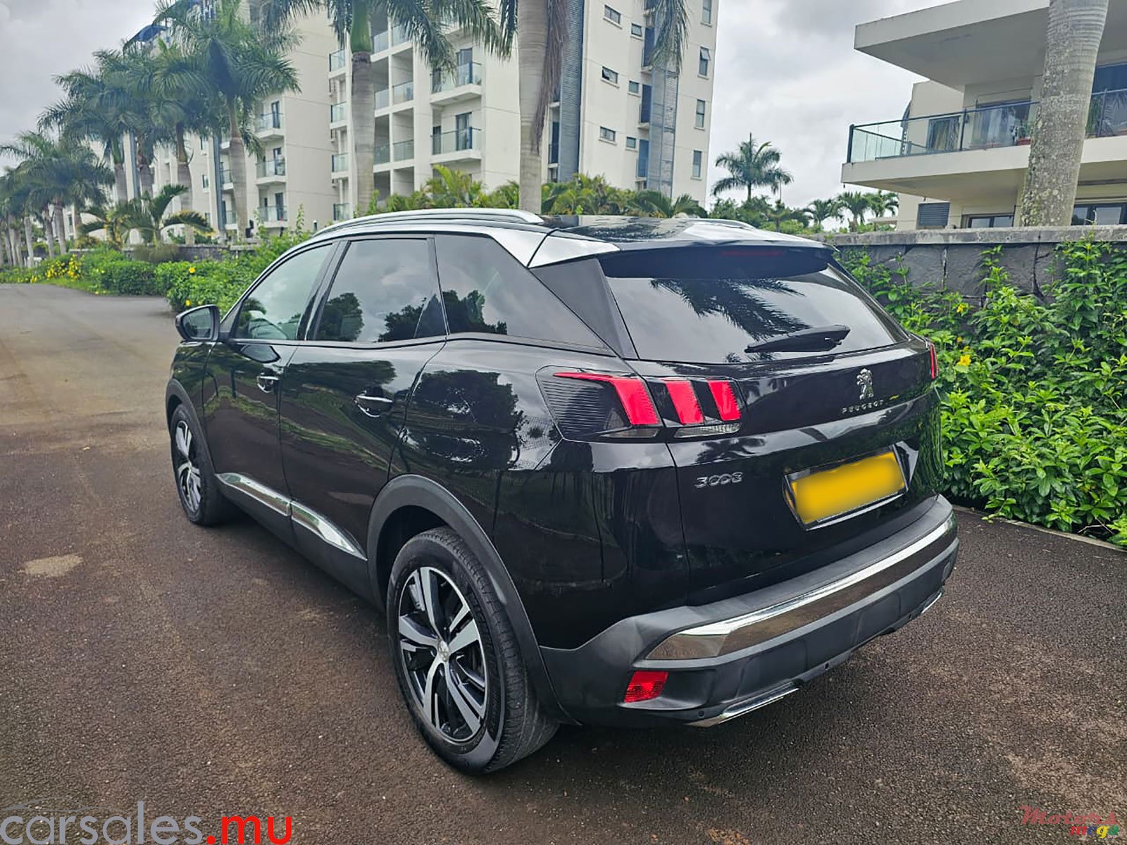 2020' Peugeot 3008 Allure 1.2T photo #3