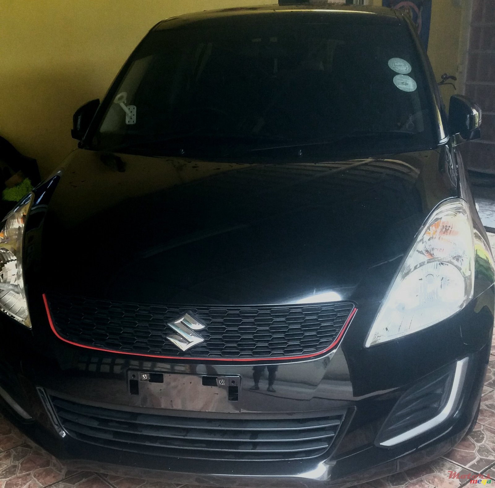 2013' Suzuki Swift photo #2