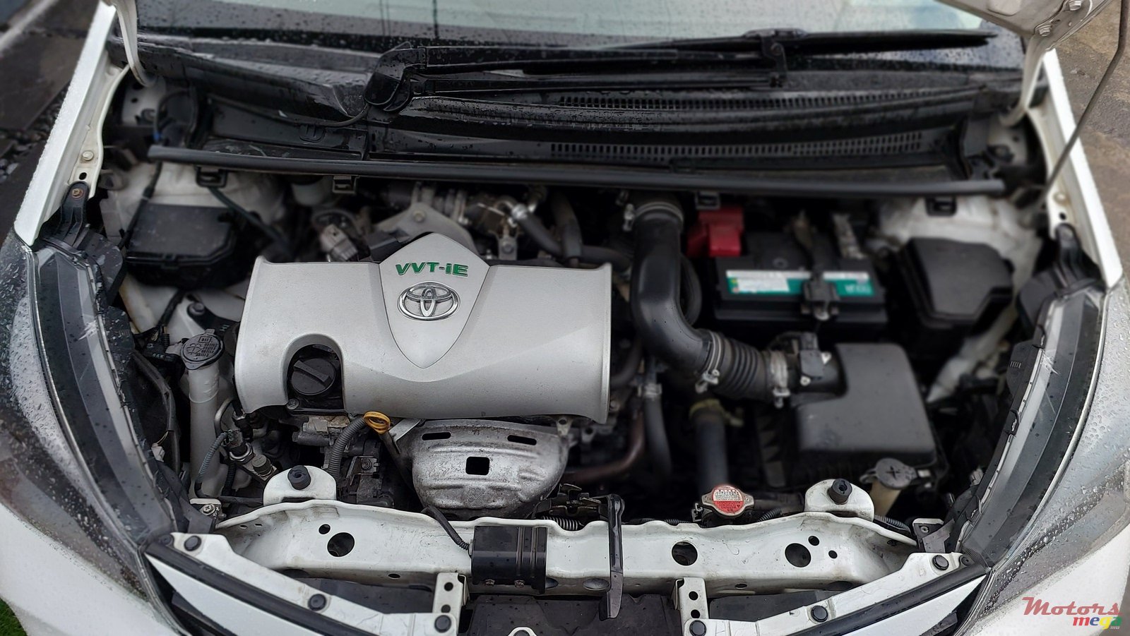 2016' Toyota Vitz photo #6