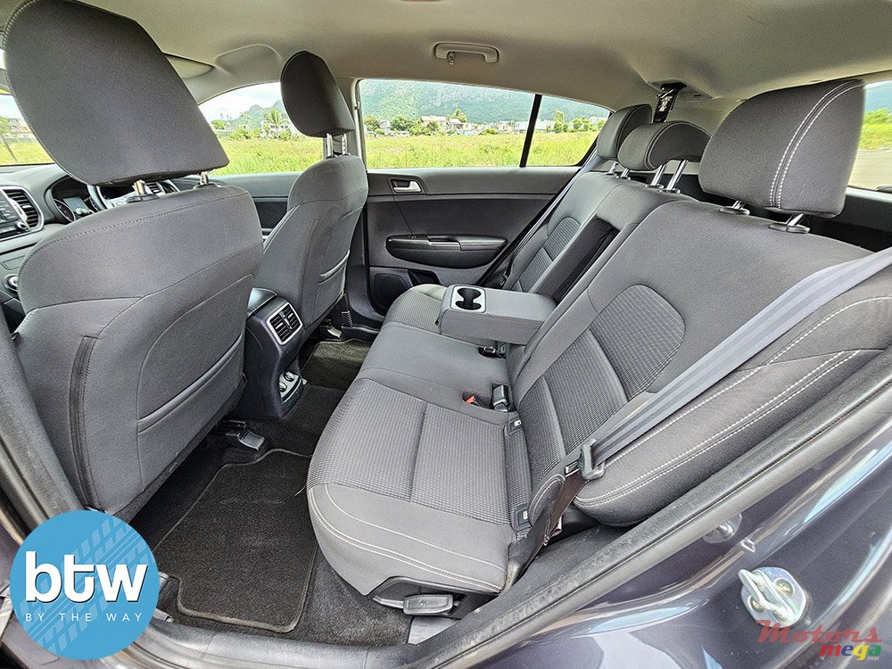 2018' Kia Sportage GT Line photo #6
