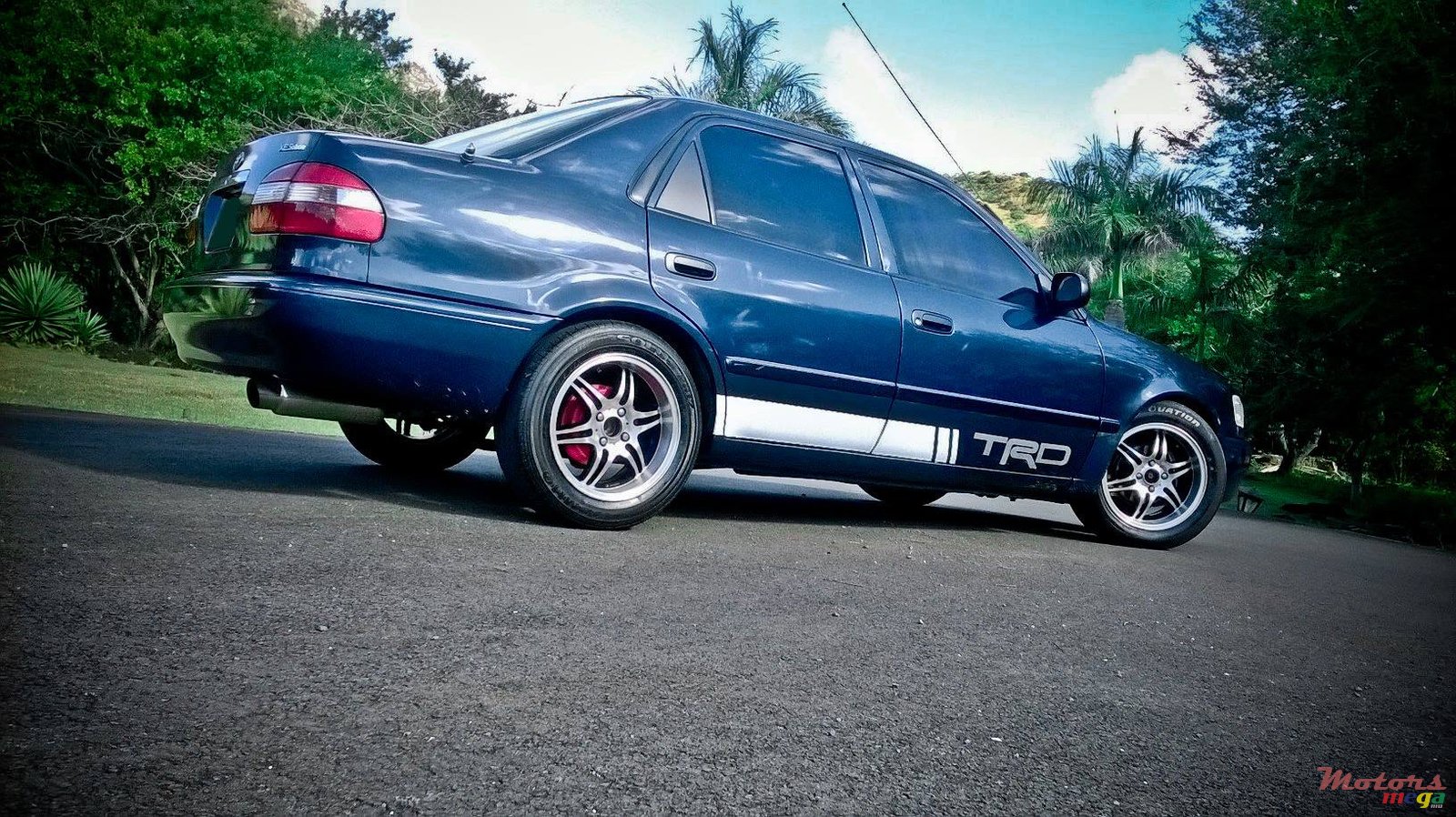 2000' Toyota Corolla Alloy wheels, steering photo #1